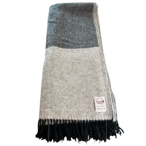 pure nature Other - Pure Nature 100% Wool Throw Blanket. 54”x 60”